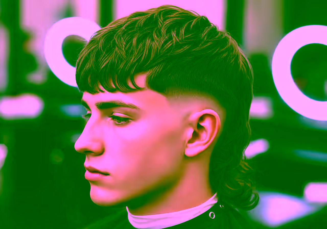 Mullet with Curtains — modern mullet for men in 2026
