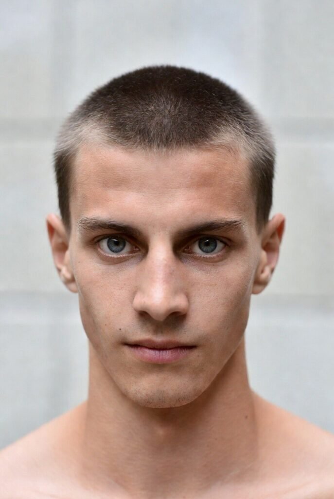 Regulation cut buzz for men – tapered athletic buzz cut style